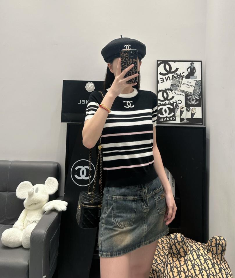 designer,replica,clothing,fake,1:1,lv,luxury,high quality Chanel’s latest spring and summer series striped knitted round neck long sleeves designer,replica,clothing,fake,1:1,lv,luxury,high quality Chanel’s latest spring and summer series striped knitted round neck long sleeves