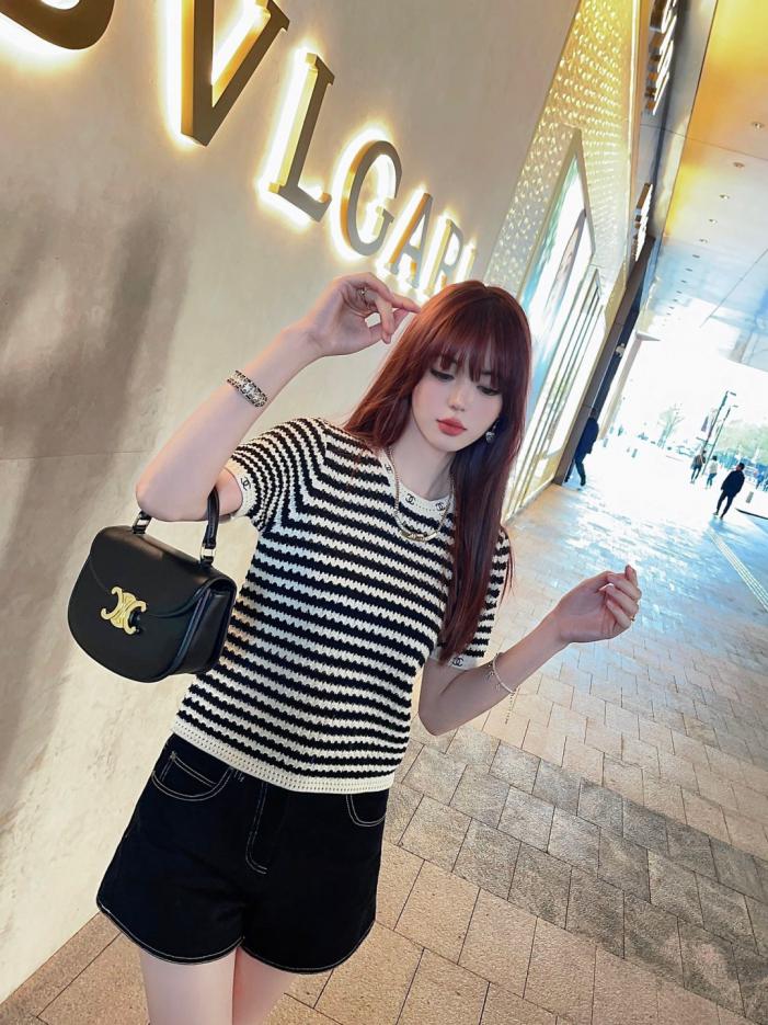 designer,replica,clothing,fake,1:1,lv,luxury,high quality Chanel’s latest spring and summer series striped knitted short-sleeves designer,replica,clothing,fake,1:1,lv,luxury,high quality Chanel’s latest spring and summer series striped knitted short-sleeves