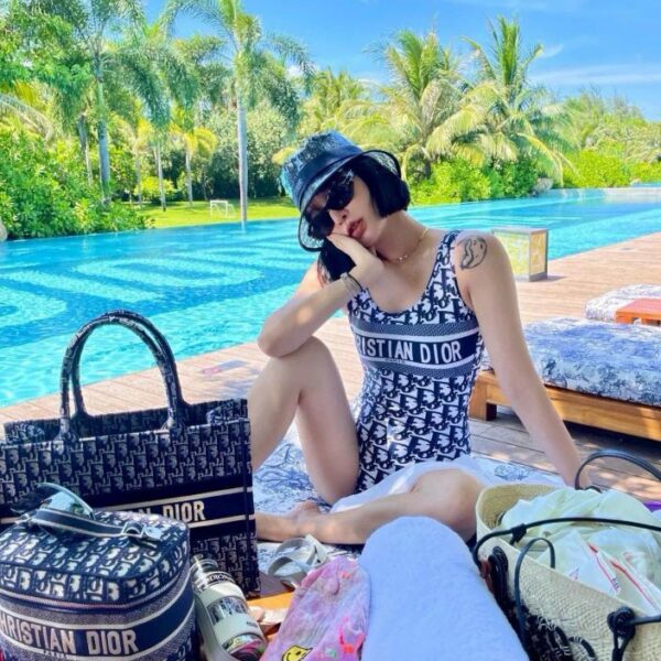 designer,replica,clothing,fake,1:1,lv,luxury,high quality Dior one-piece swimsuit slims waist and lengthens legs