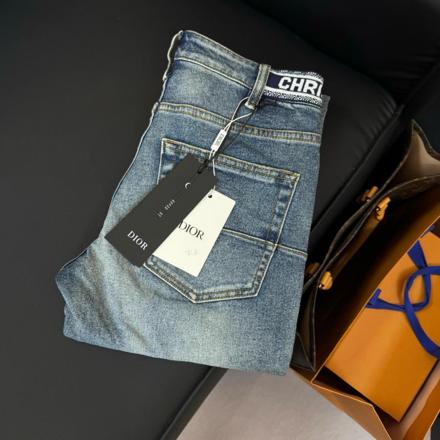 designer,replica,clothing,fake,1:1,lv,luxury,high quality GUCCI new summer style washed printed fashionable casual straight leg jeans designer,replica,clothing,fake,1:1,lv,luxury,high quality GUCCI new summer style washed printed fashionable casual straight leg jeans