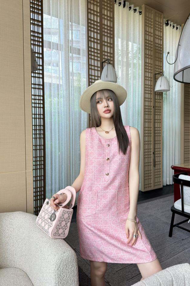 designer,replica,clothing,fake,1:1,lv,luxury,high quality Dior pink diamond sleeveless dress (DA57) designer,replica,clothing,fake,1:1,lv,luxury,high quality Dior pink diamond sleeveless dress (DA57)