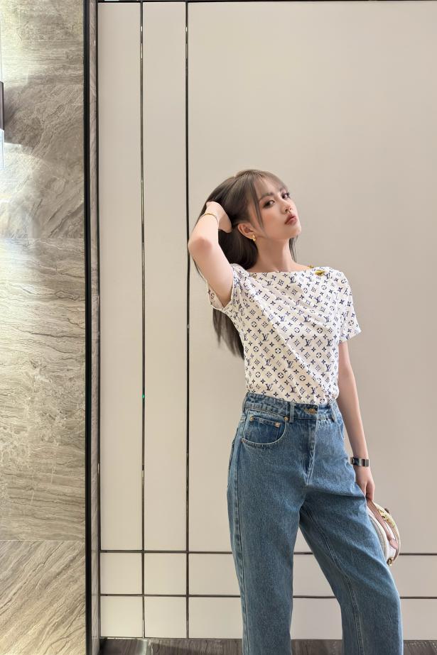 designer,replica,clothing,fake,1:1,lv,luxury,high quality Louis Vuitton series presbyopic short-sleeved top (FE52) designer,replica,clothing,fake,1:1,lv,luxury,high quality Louis Vuitton series presbyopic short-sleeved top (FE52)