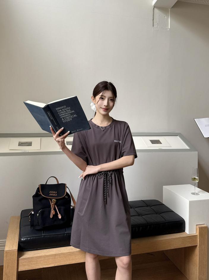 designer,replica,clothing,fake,1:1,lv,luxury,high quality Miu Miu short-sleeved casual dress (8F1D) designer,replica,clothing,fake,1:1,lv,luxury,high quality Miu Miu short-sleeved casual dress (8F1D)