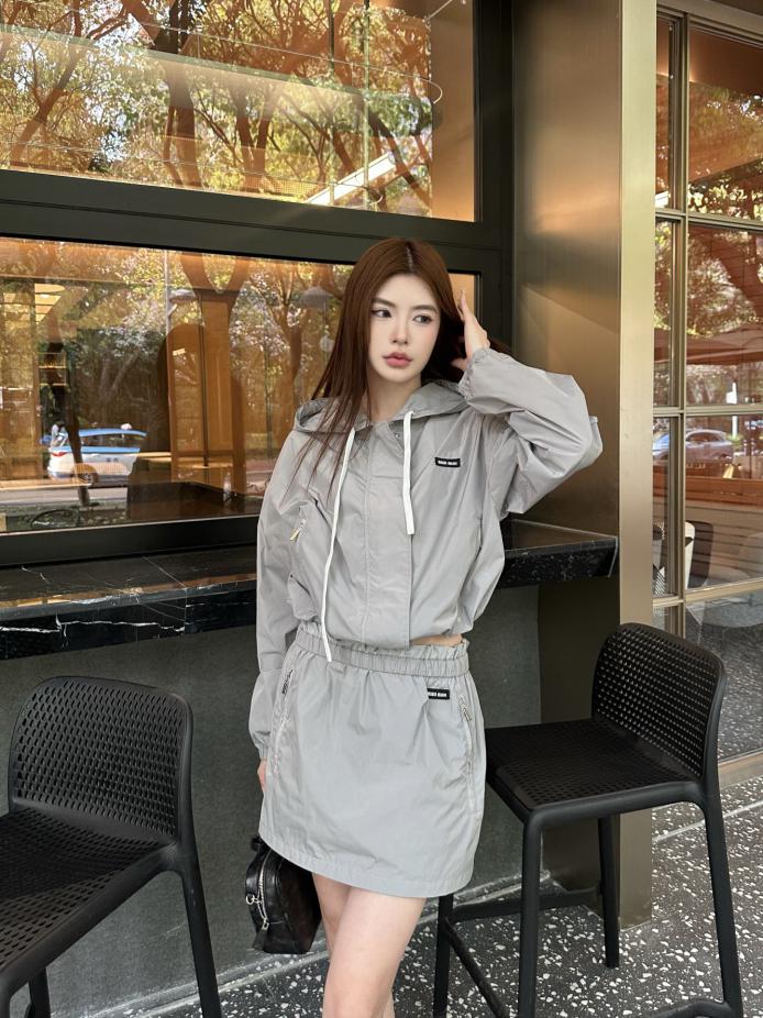 designer,replica,clothing,fake,1:1,lv,luxury,high quality Miu Miu sun protection nylon skirt (7A4C) designer,replica,clothing,fake,1:1,lv,luxury,high quality Miu Miu sun protection nylon skirt (7A4C)
