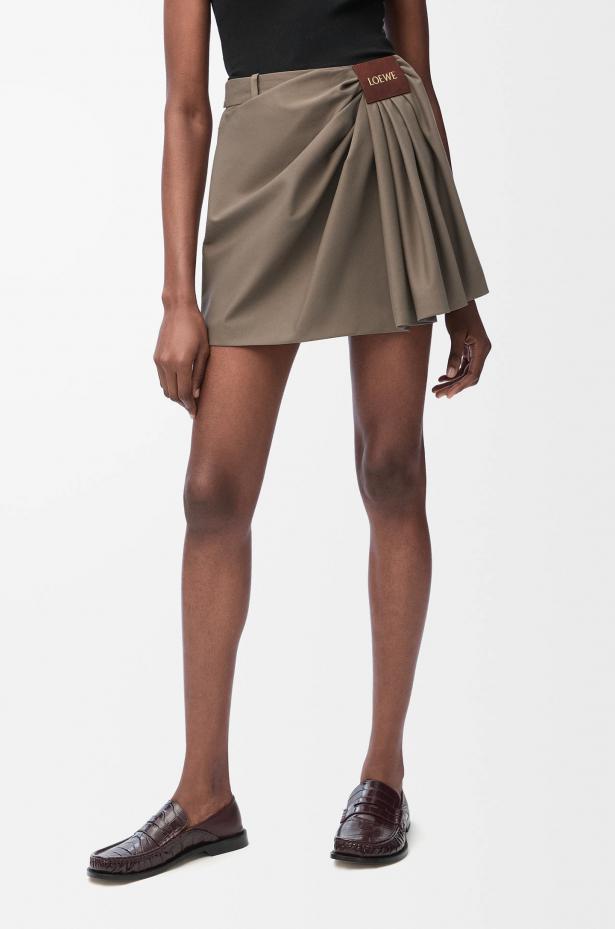 designer,replica,clothing,fake,1:1,lv,luxury,high quality Loewe’s series of leather logo skirts (A76E) designer,replica,clothing,fake,1:1,lv,luxury,high quality Loewe’s series of leather logo skirts (A76E)