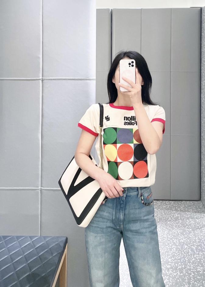 designer,replica,clothing,fake,1:1,lv,luxury,high quality Valentino spring and summer new contrast color round neck short-sleeved T-shirt (98A2) designer,replica,clothing,fake,1:1,lv,luxury,high quality Valentino spring and summer new contrast color round neck short-sleeved T-shirt (98A2)
