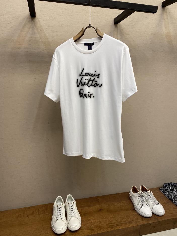 designer,replica,clothing,fake,1:1,lv,luxury,high quality Louis Vuitton neon print crew neck short sleeves designer,replica,clothing,fake,1:1,lv,luxury,high quality Louis Vuitton neon print crew neck short sleeves