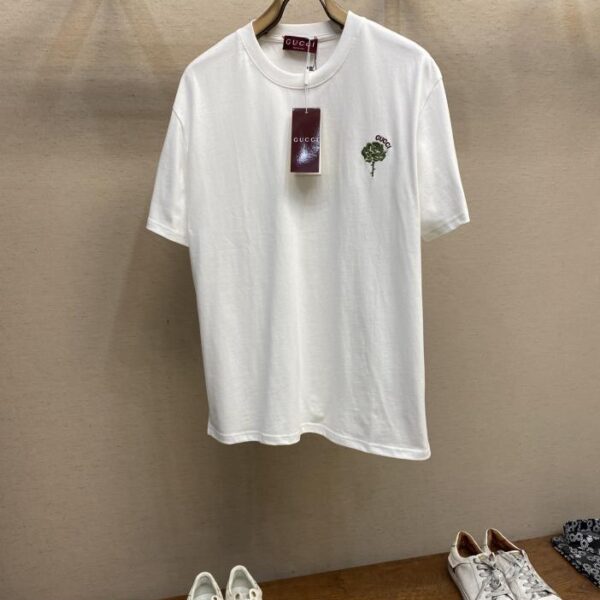 designer,replica,clothing,fake,1:1,lv,luxury,high quality Gucci short-sleeved T-shirt with three-dimensional rose pattern embroidery on the front