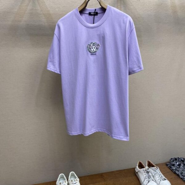 designer,replica,clothing,fake,1:1,lv,luxury,high quality Versace 2025 new front gold thread embroidered patch short-sleeved T-shirt