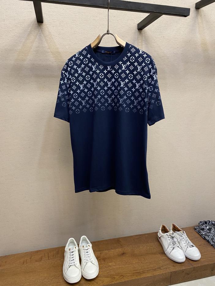 designer,replica,clothing,fake,1:1,lv,luxury,high quality Louis Vuitton gradient jacquard short-sleeved T-shirt designer,replica,clothing,fake,1:1,lv,luxury,high quality Louis Vuitton gradient jacquard short-sleeved T-shirt