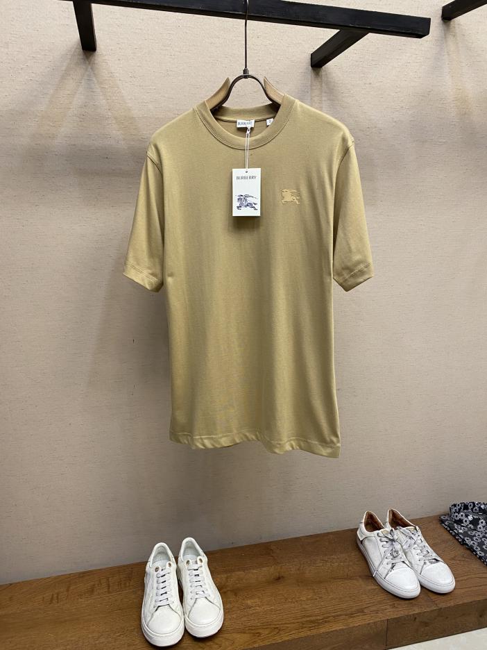 designer,replica,clothing,fake,1:1,lv,luxury,high quality Burberry round neck short sleeves with horse print designer,replica,clothing,fake,1:1,lv,luxury,high quality Burberry round neck short sleeves with horse print