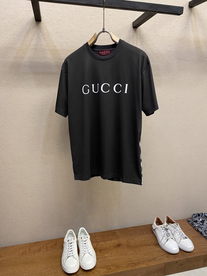 designer,replica,clothing,fake,1:1,lv,luxury,high quality Gucci GU white edge spray color round neck short sleeves designer,replica,clothing,fake,1:1,lv,luxury,high quality Gucci GU white edge spray color round neck short sleeves