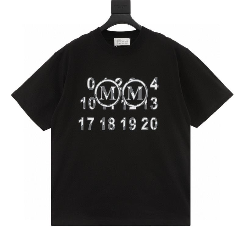 designer,replica,clothing,fake,1:1,lv,luxury,high quality Maison Margiela letter block double m printed short-sleeved T-shirt (A92F) designer,replica,clothing,fake,1:1,lv,luxury,high quality Maison Margiela letter block double m printed short-sleeved T-shirt (A92F)