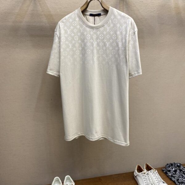 designer,replica,clothing,fake,1:1,lv,luxury,high quality LV gradient jacquard short-sleeved T-shirt new product (D328)