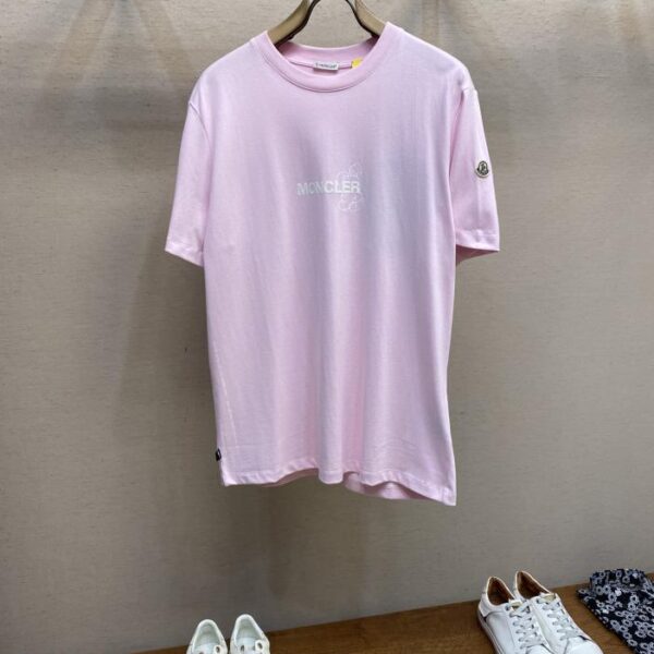 designer,replica,clothing,fake,1:1,lv,luxury,high quality Moncler Hiroshi Fujiwara co-branded cartoon logo letters printed double yarn pure cotton short sleeves (D9BA)