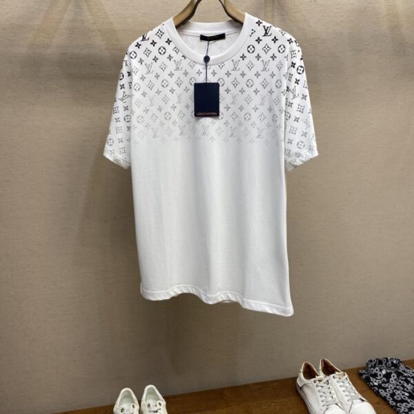 designer,replica,clothing,fake,1:1,lv,luxury,high quality Louis Vuitton Monogram gradient printed cotton short-sleeved T-shirt (3A5C)
