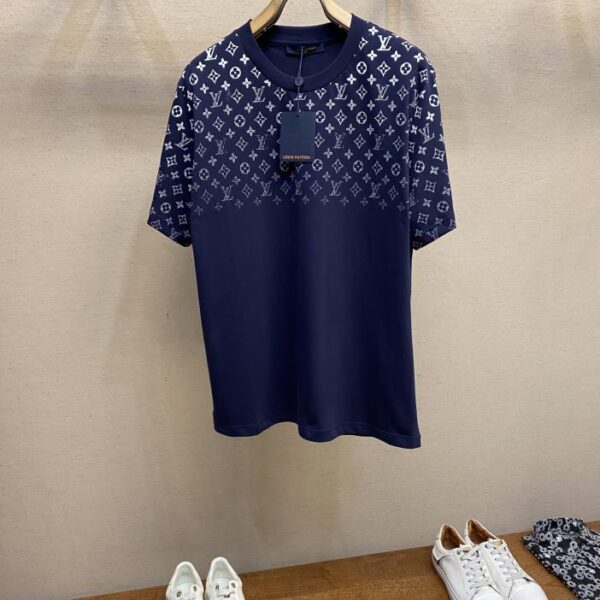 designer,replica,clothing,fake,1:1,lv,luxury,high quality Louis Vuitton Monogram gradient printed cotton short-sleeved T-shirt (7722)