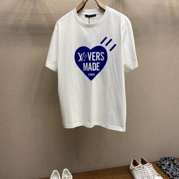 designer,replica,clothing,fake,1:1,lv,luxury,high quality Louis Vuitton Pharrell wiliams Fei Dong and NIGO joint series three-dimensional flocking pure cotton half-sleeved T-shirt (4273)