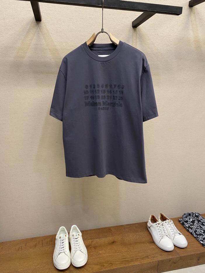 designer,replica,clothing,fake,1:1,lv,luxury,high quality MM6 Maison Margiela digital print high weight round neck short-sleeved T-shirt (57E8) designer,replica,clothing,fake,1:1,lv,luxury,high quality MM6 Maison Margiela digital print high weight round neck short-sleeved T-shirt (57E8)