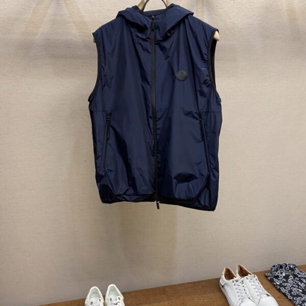designer,replica,clothing,fake,1:1,lv,luxury,high quality Moncler new year’s new hooded casual vest (90D0)