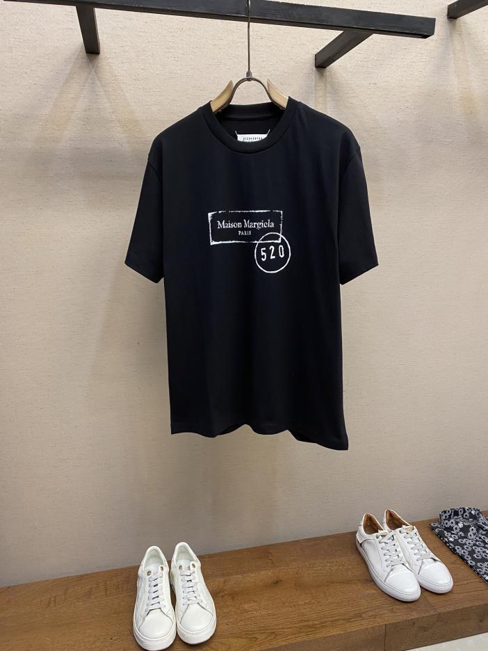 designer,replica,clothing,fake,1:1,lv,luxury,high quality Maison Margiela new spring and summer 520 special limited edition T-shirt (BF32) designer,replica,clothing,fake,1:1,lv,luxury,high quality Maison Margiela new spring and summer 520 special limited edition T-shirt (BF32)