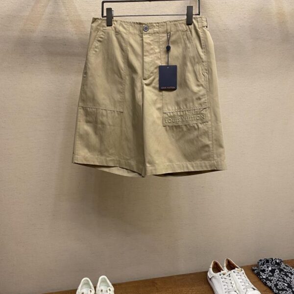 designer,replica,clothing,fake,1:1,lv,luxury,high quality LV note straight casual shorts (8373)