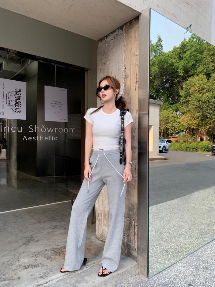 designer,replica,clothing,fake,1:1,lv,luxury,high quality Early spring and summer series Miu Miu new spliced lace double waist casual straight pants (5B97) designer,replica,clothing,fake,1:1,lv,luxury,high quality Early spring and summer series Miu Miu new spliced lace double waist casual straight pants (5B97)