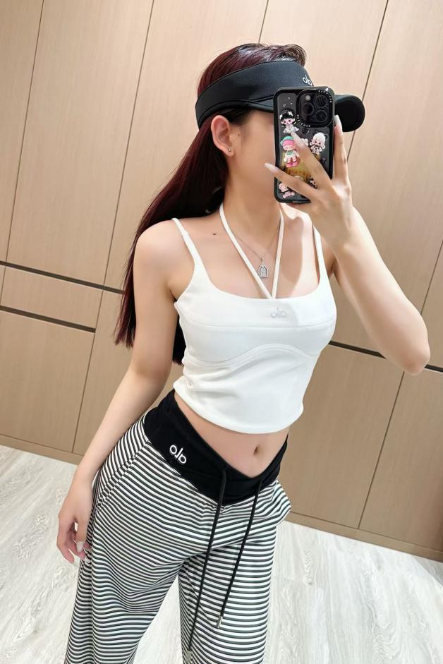 designer,replica,clothing,fake,1:1,lv,luxury,high quality Early spring and summer series new halterneck short vest top (D6D0) designer,replica,clothing,fake,1:1,lv,luxury,high quality Early spring and summer series new halterneck short vest top (D6D0)