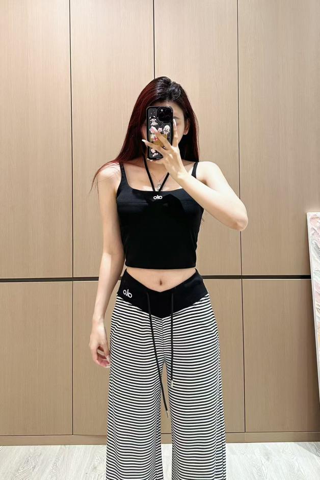 designer,replica,clothing,fake,1:1,lv,luxury,high quality Early spring and summer series new contrast striped casual straight pants (54F2) designer,replica,clothing,fake,1:1,lv,luxury,high quality Early spring and summer series new contrast striped casual straight pants (54F2)