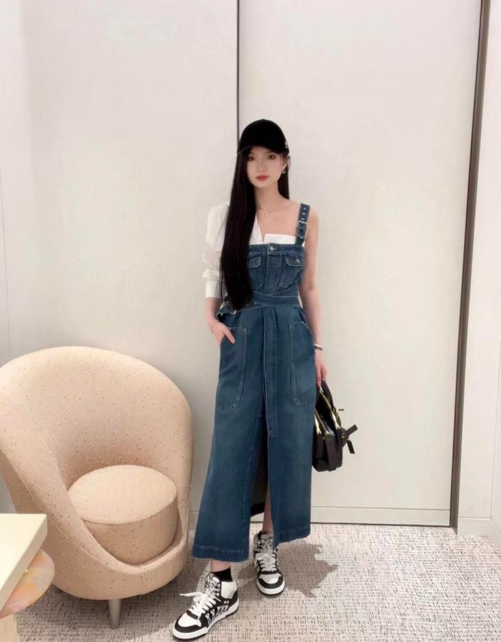 designer,replica,clothing,fake,1:1,lv,luxury,high quality Dior spring and summer new bee embroidered denim asymmetric dress (6362) designer,replica,clothing,fake,1:1,lv,luxury,high quality Dior spring and summer new bee embroidered denim asymmetric dress (6362)
