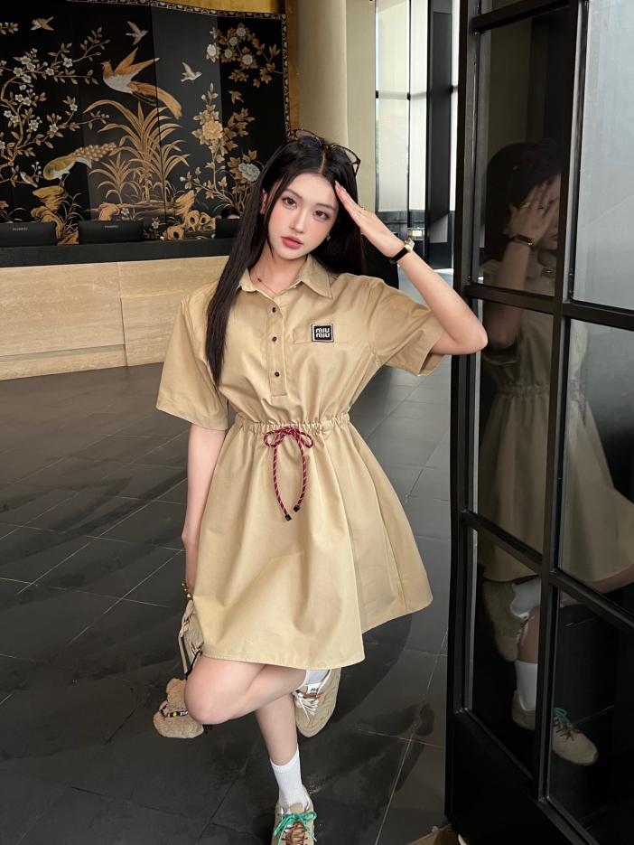 designer,replica,clothing,fake,1:1,lv,luxury,high quality Miu Miu new dress with logo embroidered on the chest (1715) designer,replica,clothing,fake,1:1,lv,luxury,high quality Miu Miu new dress with logo embroidered on the chest (1715)