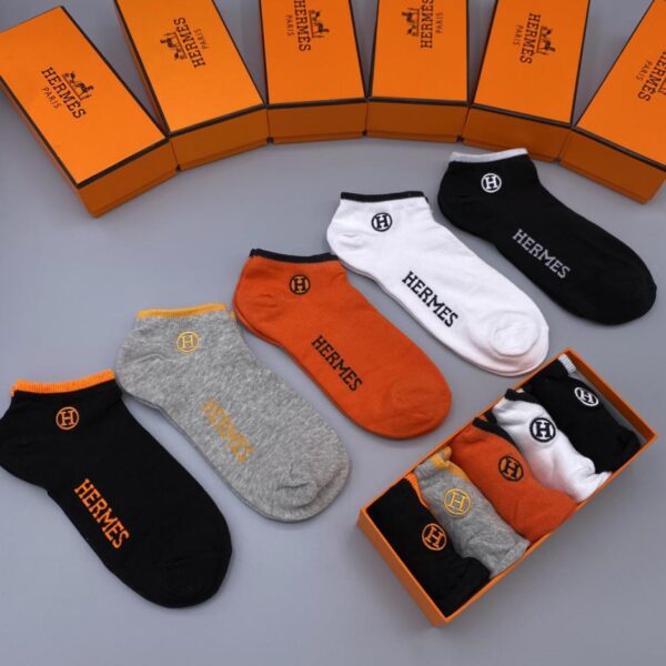 designer,replica,clothing,fake,1:1,lv,luxury,high quality Herm猫s socks, versatile, antibacterial, sweat-absorbent and deodorant, five pairs in a box (9AE1)