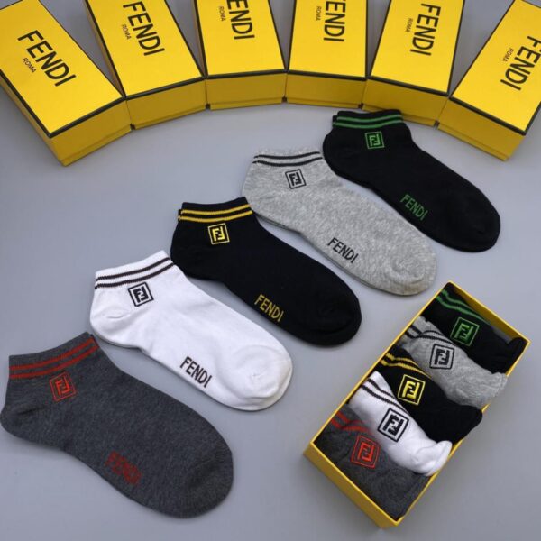 designer,replica,clothing,fake,1:1,lv,luxury,high quality Fendi socks, versatile, antibacterial, sweat-absorbent and deodorant, five pairs in a box (2486)