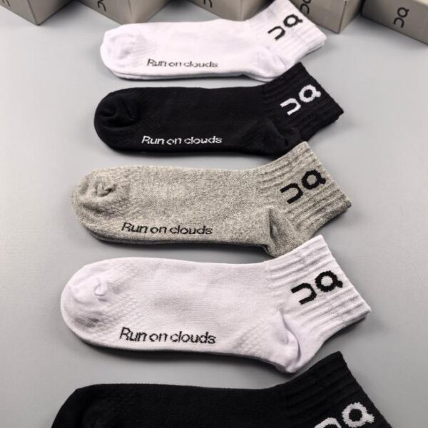 designer,replica,clothing,fake,1:1,lv,luxury,high quality The new On Cloudtilt, the leading choice for sports, pure cotton, good quality, breathable and comfortable, 5 pairs in a box (F564)