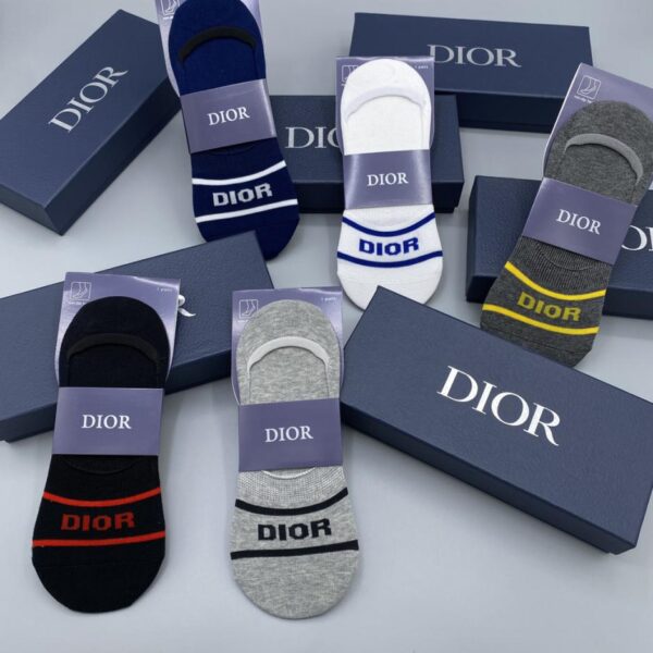 designer,replica,clothing,fake,1:1,lv,luxury,high quality New Dior invisible socks, versatile, antibacterial, sweat-absorbent and deodorant, five pairs in a box (91DC)