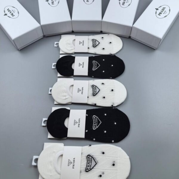 designer,replica,clothing,fake,1:1,lv,luxury,high quality One of PRADA’s new best-selling products is combed cotton quality 5 pairs in a box (CBD8)