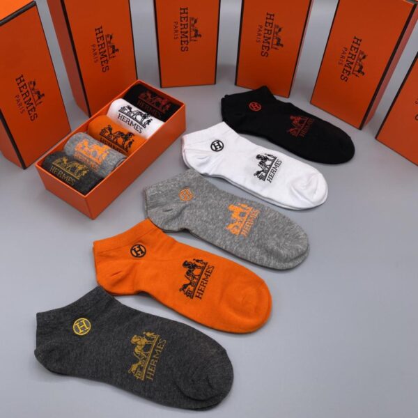 designer,replica,clothing,fake,1:1,lv,luxury,high quality New HERMES socks, couple style, 200-needle combed cotton, sweat-absorbent, breathable and deodorant, versatile, 5 pairs in a box (BE3E)