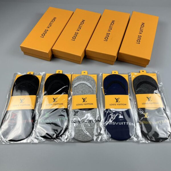 designer,replica,clothing,fake,1:1,lv,luxury,high quality New LV invisible socks, very good quality, sweat-absorbent, antibacterial, breathable and deodorant, 5 pairs in a box (1FAE)