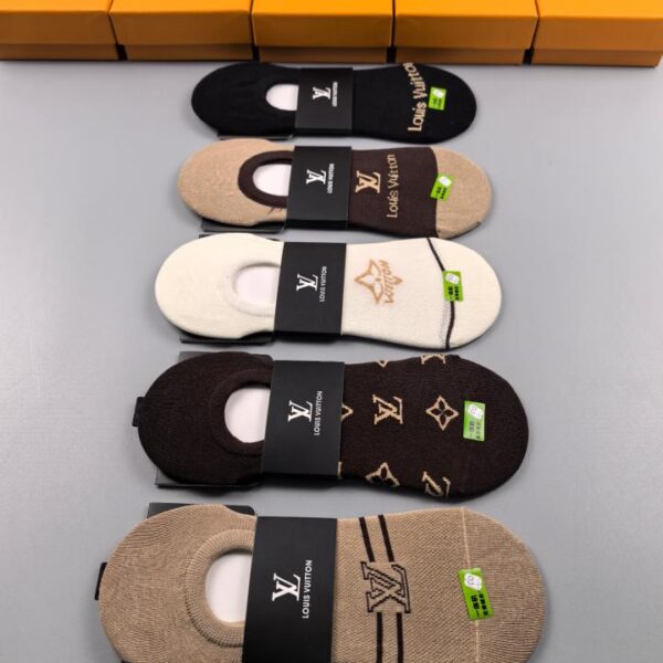 designer,replica,clothing,fake,1:1,lv,luxury,high quality New LV invisible socks, very good quality, sweat-absorbent, antibacterial, breathable and deodorant, 5 pairs in a box (7D09)