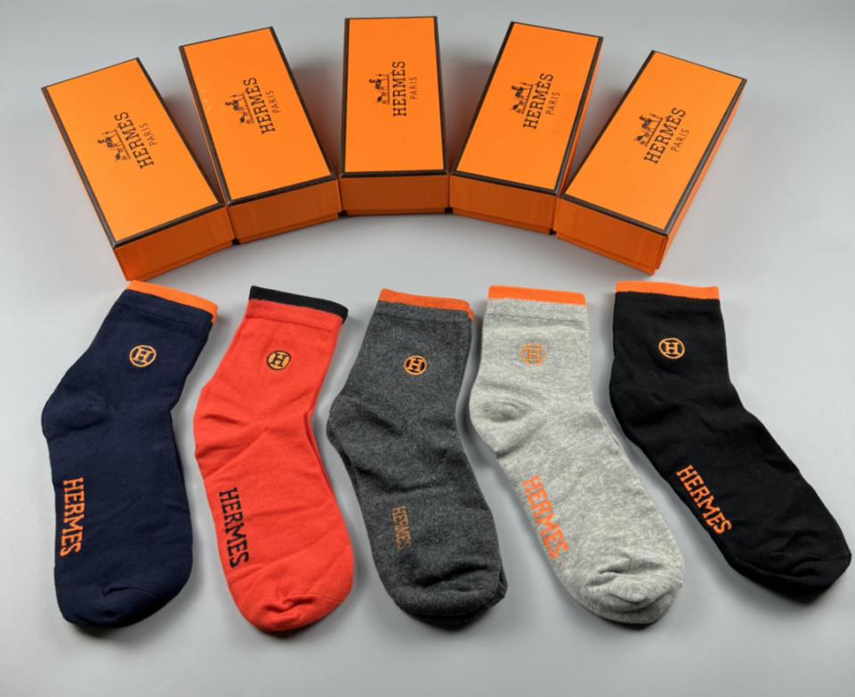 designer,replica,clothing,fake,1:1,lv,luxury,high quality Hermes boutique boxed socks, fashionable design, pure cotton quality, 5 pairs in a box, embroidery (41E2)