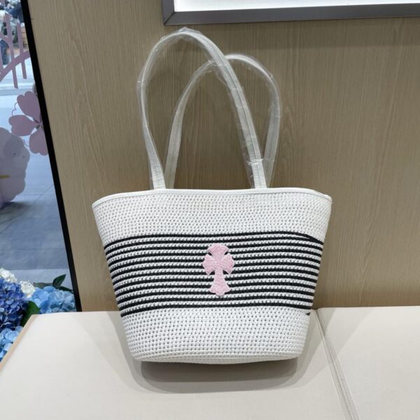 designer,replica,clothing,fake,1:1,lv,luxury,high quality Crow Heart Fashion Shoulder Striped Woven Bag