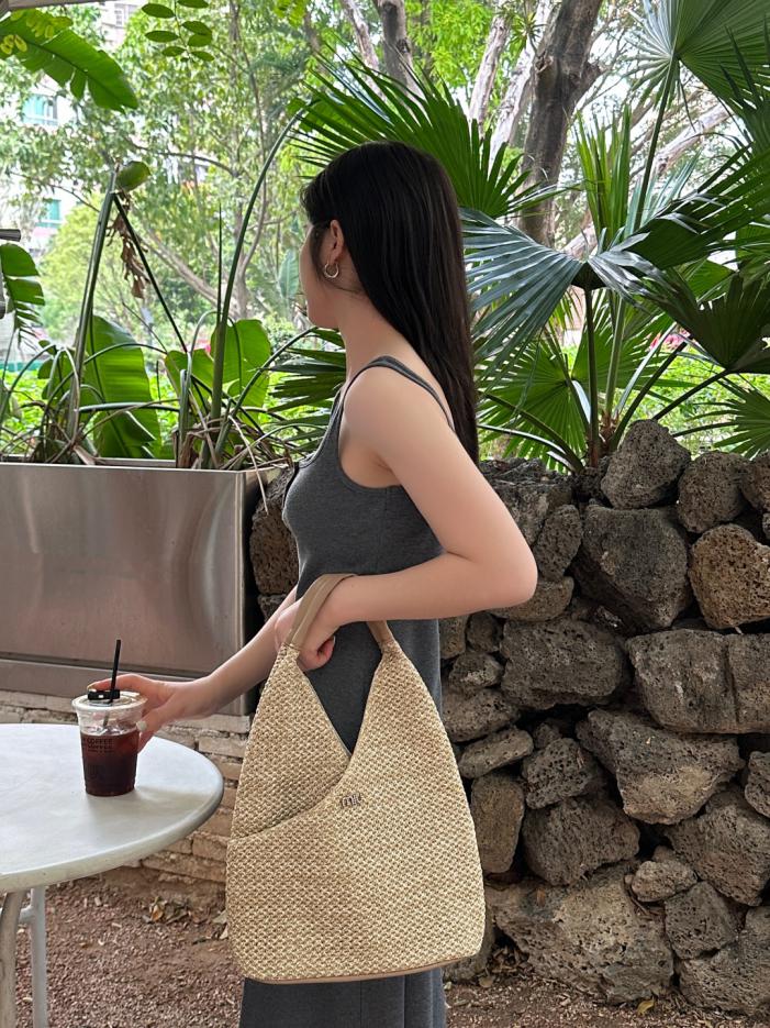 designer,replica,clothing,fake,1:1,lv,luxury,high quality Miu Miu woven bag designer,replica,clothing,fake,1:1,lv,luxury,high quality Miu Miu woven bag