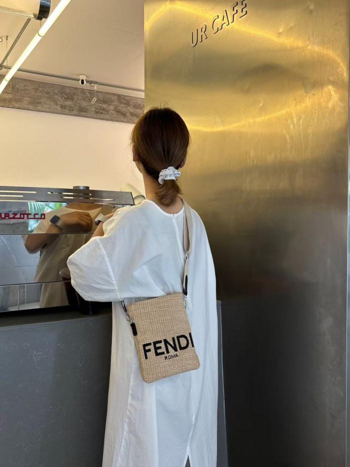 designer,replica,clothing,fake,1:1,lv,luxury,high quality Fendi new raffia straw bag, crossbody bag designer,replica,clothing,fake,1:1,lv,luxury,high quality Fendi new raffia straw bag, crossbody bag