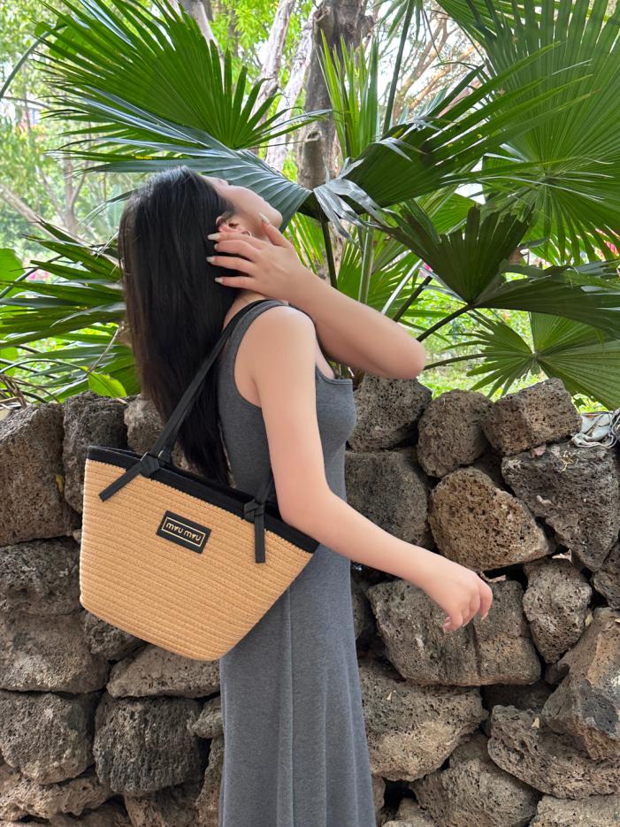 designer,replica,clothing,fake,1:1,lv,luxury,high quality Miu Miu new woven bag designer,replica,clothing,fake,1:1,lv,luxury,high quality Miu Miu new woven bag