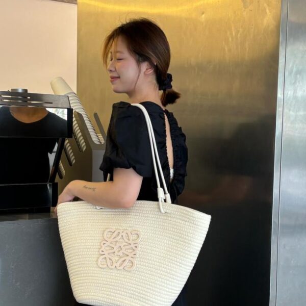 designer,replica,clothing,fake,1:1,lv,luxury,high quality LOEWE new woven bag