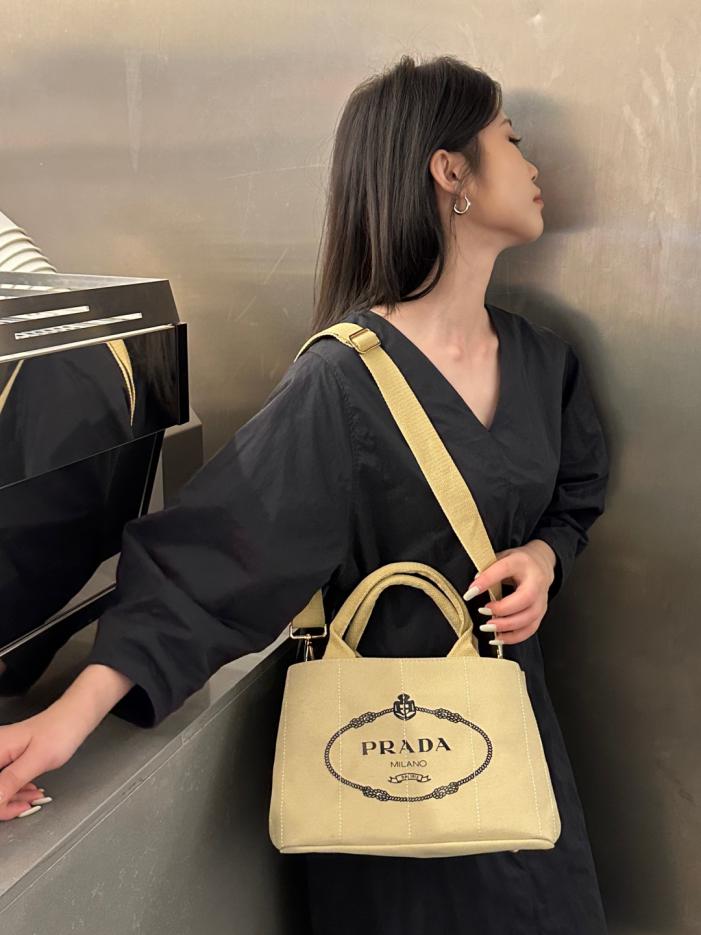 designer,replica,clothing,fake,1:1,lv,luxury,high quality Prada new canvas tote bag designer,replica,clothing,fake,1:1,lv,luxury,high quality Prada new canvas tote bag