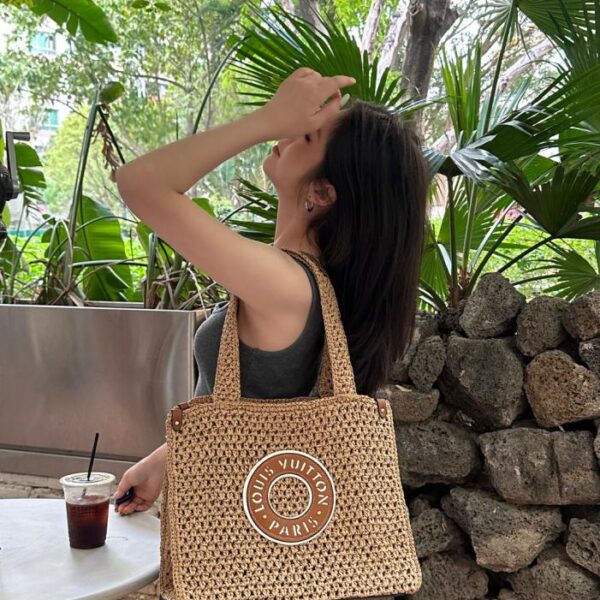 designer,replica,clothing,fake,1:1,lv,luxury,high quality LV woven tote bag