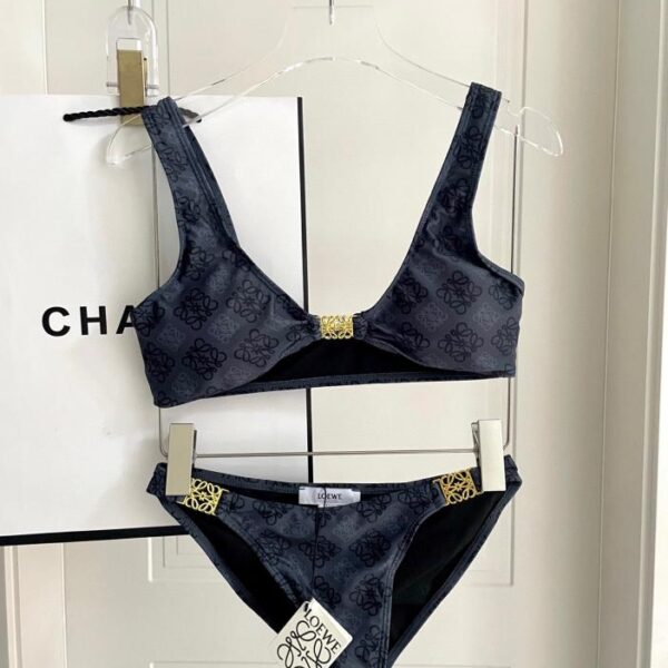 designer,replica,clothing,fake,1:1,lv,luxury,high quality Loewe’s new counter swimsuits are suitable for various scenes: seaside, swimming pool, hot spring, water park, rafting