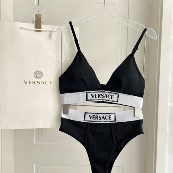 designer,replica,clothing,fake,1:1,lv,luxury,high quality Versace split bikini is a swimsuit suitable for various scenes: seaside, swimming pool, hot spring, water park, rafting