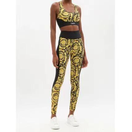 designer,replica,clothing,fake,1:1,lv,luxury,high quality Versace’s new tight-fitting sports suit, long-sleeved tights top + elastic waist leggings